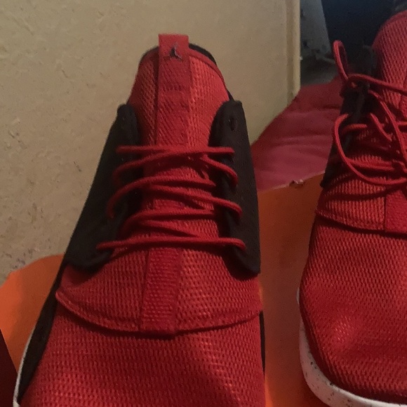Red black Jordan Eclipse size 15 - Picture 2 of 4